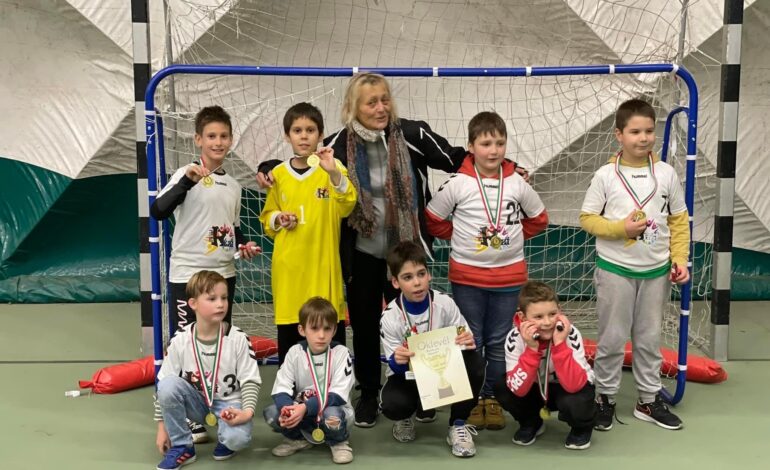 Mikulás kupát nyert a kézilabda U10-es csapata